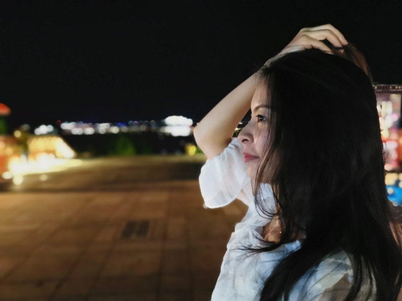 yiyi的第一张照片--拉萨王婆说媒